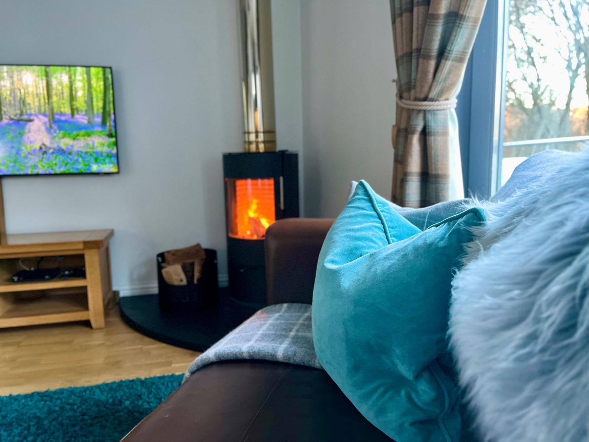 Bluebell Cottage With Hot Tub Ballachulish Bagian luar foto