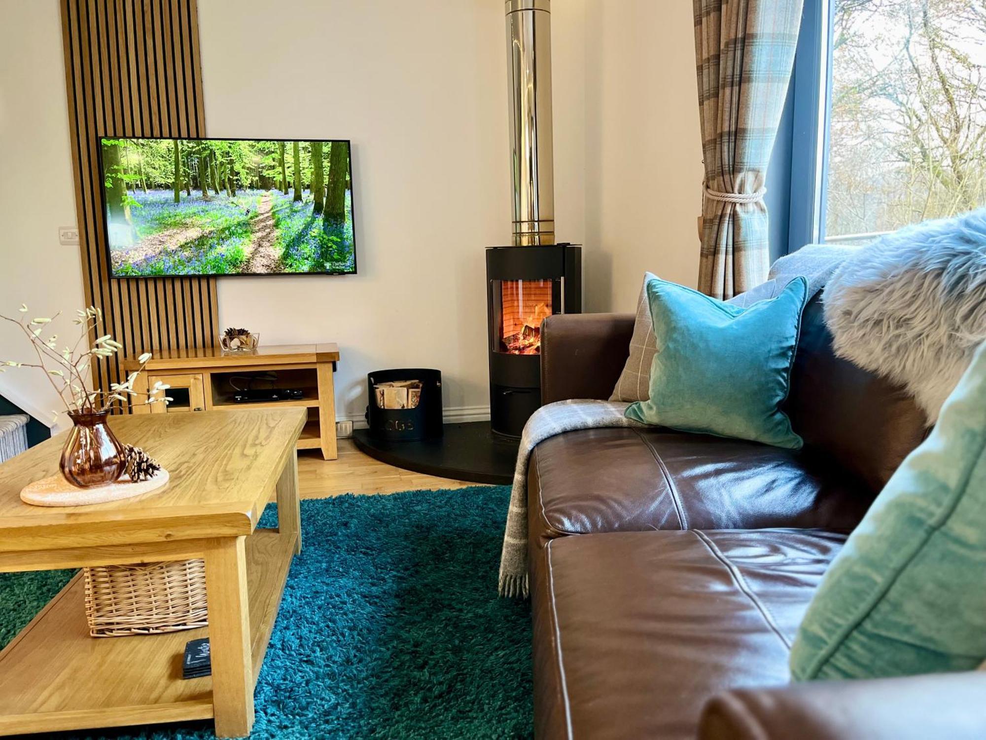 Bluebell Cottage With Hot Tub Ballachulish Bagian luar foto